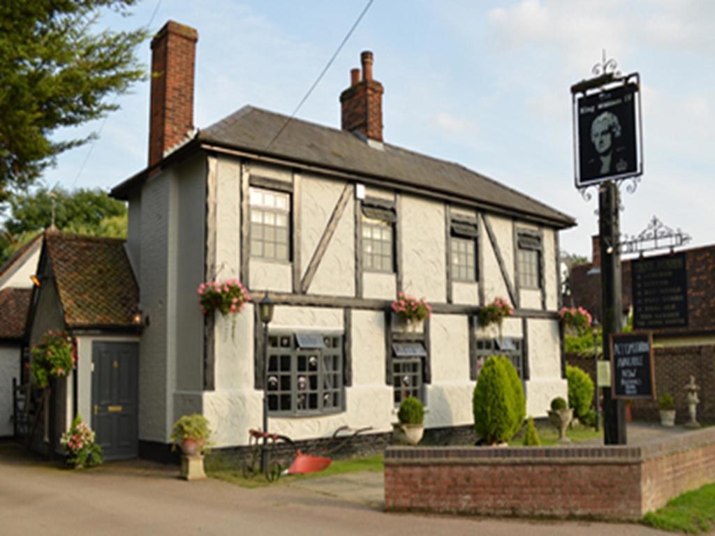 The King William IV Bed & Breakfast Royston Exterior foto
