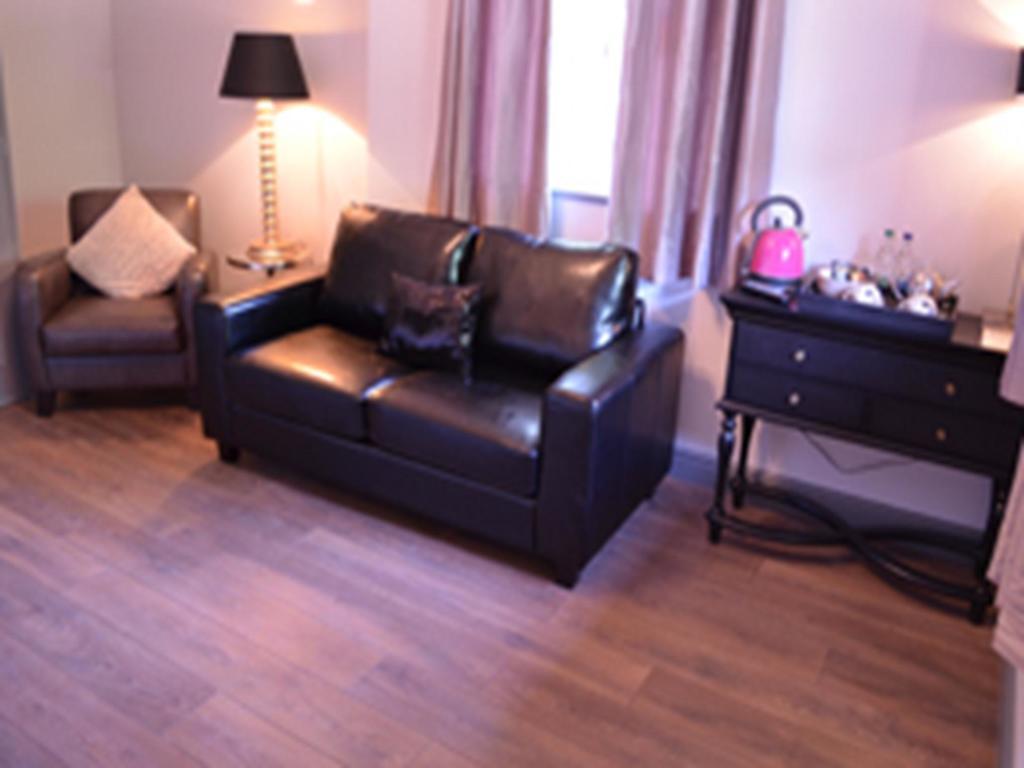 The King William IV Bed & Breakfast Royston Cameră foto